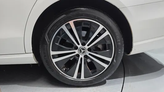 Mercedes-Benz E-Class W213 E250 2022 21