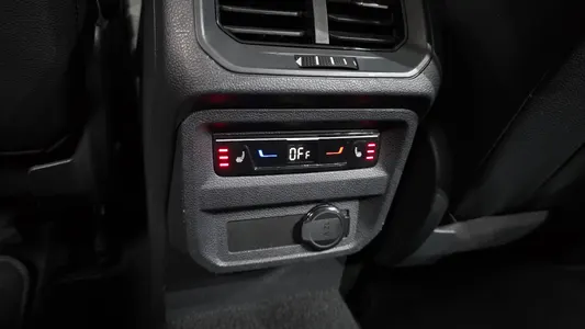 Volkswagen 티구안 올스페이스 2.0 TSI 2023 18
