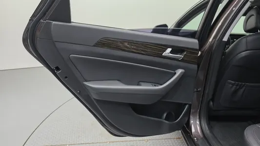 Hyundai LF 1.7 2015 25