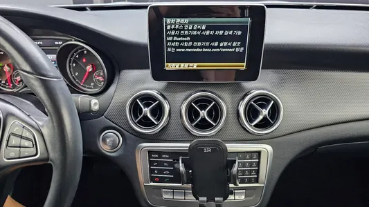 Mercedes-Benz GLA-Class X156 GLA220 2019 14