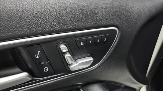Mercedes-Benz GLA-Class X156 GLA220 2019 17