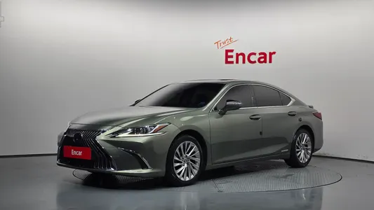 Lexus ES300h 7 2018