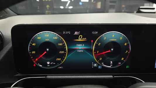 Mercedes-Benz GLA-Class H247 GLA250 4MATIC 2020 8