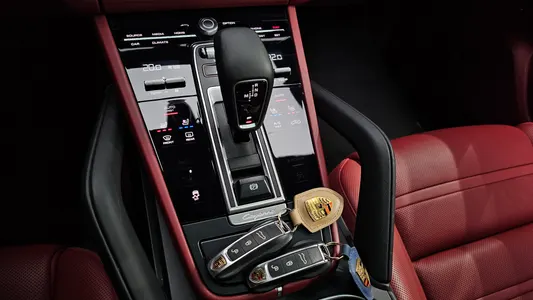 Porsche (PO536) 3.0 2019 8