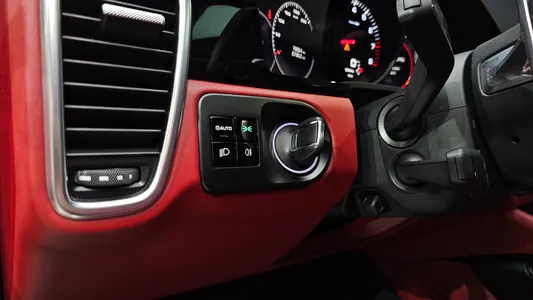 Porsche (PO536) 3.0 2019 15