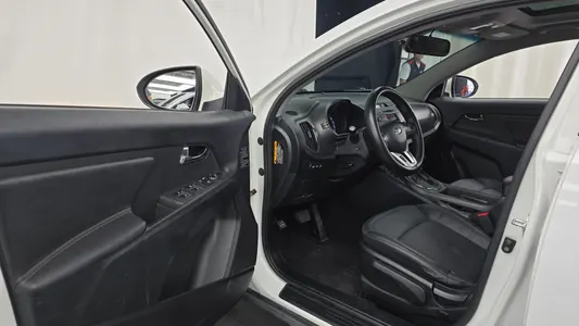 Kia R 2WD TLX 2011 10