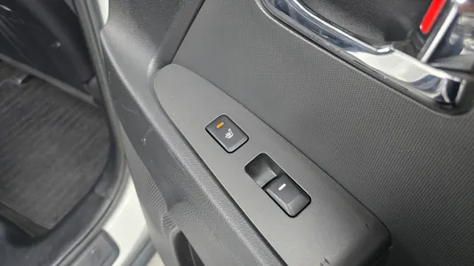 Kia R 2WD TLX 2011 19