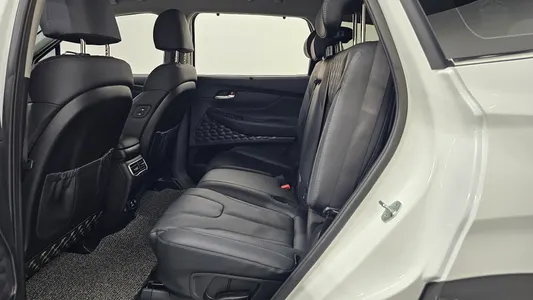 Hyundai 싼타페 HEV 1.6 2WD 2023 26