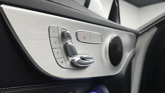 Mercedes-Benz C-Class W205 C200 2023 31