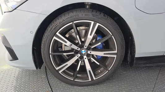BMW 5 Series (G60) 530e M 2025 5