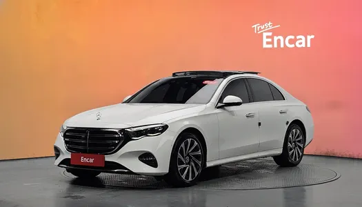 Mercedes-Benz E-Class W214 E300 4MATIC 2024 20