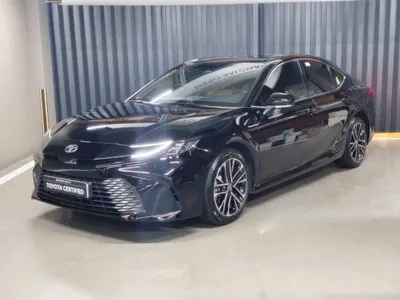 Toyota (XV80) 2.5 XLE 2025