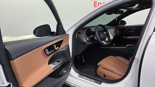 Mercedes-Benz E-Class W214 E200 AMG Line 2026 10