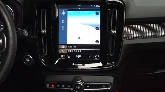 Volvo XC40 T4 R- 2018 14
