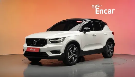 Volvo XC40 T4 R- 2018 21