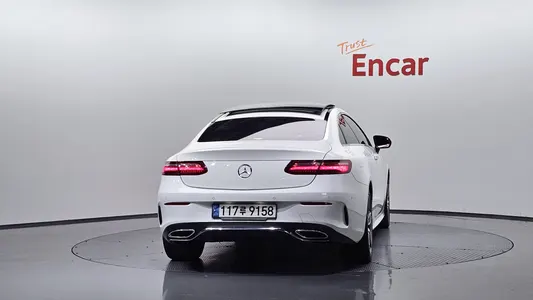 Mercedes-Benz E-Class W213 E220d 2019 4