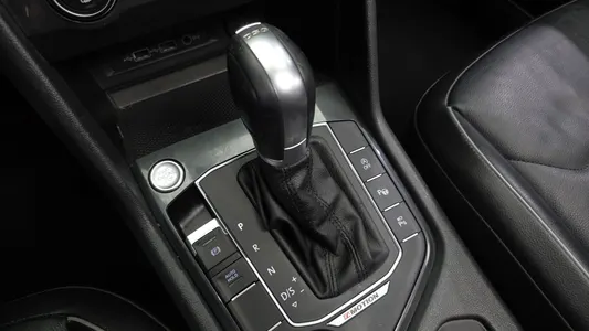 Volkswagen 2 2.0 TDI 4 2018 9