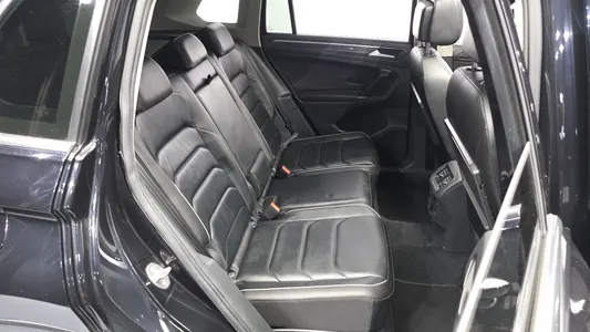 Volkswagen 2 2.0 TDI 4 2018 12