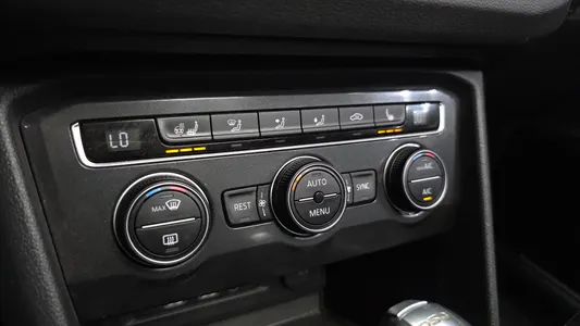 Volkswagen 2 2.0 TDI 4 2018 35