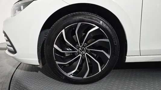 Volkswagen 8 2.0 TDI 2024 4