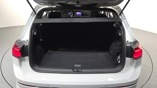 Volkswagen 8 2.0 TDI 2024 17