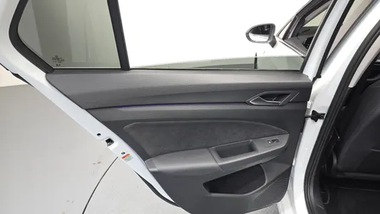 Volkswagen 8 2.0 TDI 2024 25