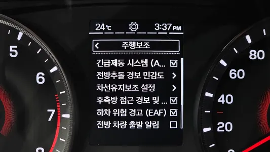 KG Mobility 티볼리 1.5 2WD 2023 17