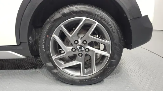 KG Mobility 티볼리 1.5 2WD 2023 21