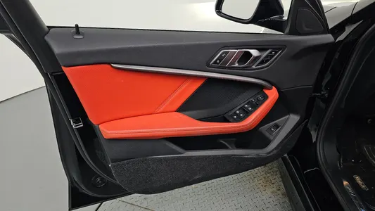 BMW 1 Series (F40) 120i M 2021 24