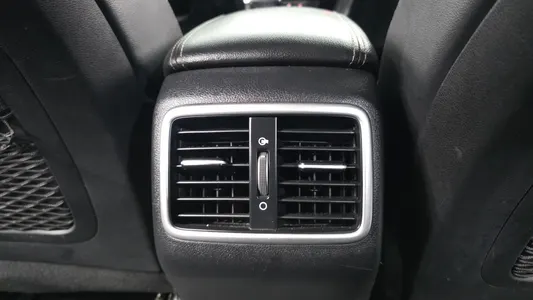 Kia 4 2.0 2WD 2015 32