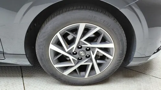 Hyundai (GN7) 2.5 2WD 2023 21
