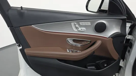 Mercedes-Benz E-Class W213 E300 2018 24