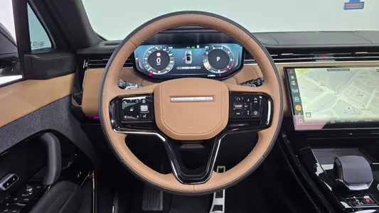Land Rover 3 P400 AB 2026 13
