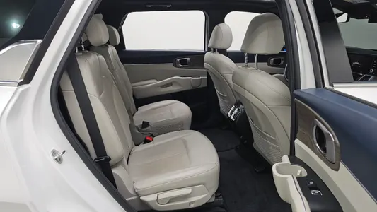 Kia 4 HEV 1.6 2WD 2022 12