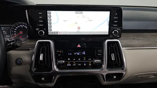 Kia 4 HEV 1.6 2WD 2022 14