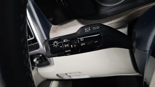 Kia 4 HEV 1.6 2WD 2022 28