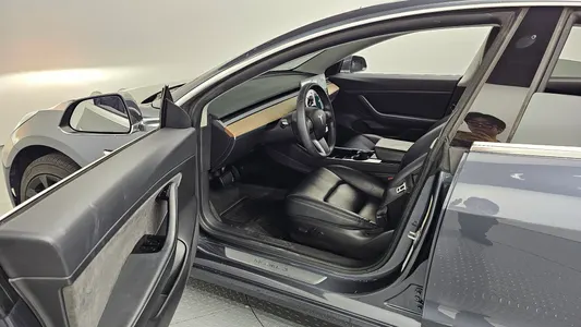 Tesla 3 RWD 2020 10