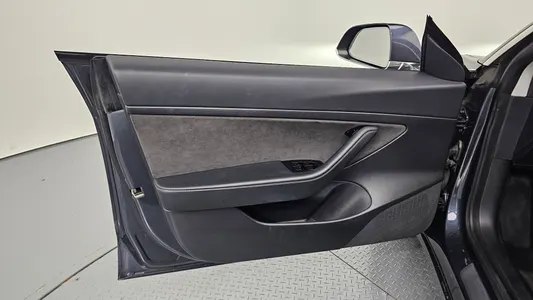 Tesla 3 RWD 2020 25