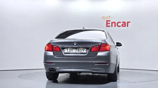 BMW 5 Series (F10) 520d xDrive 2015 4
