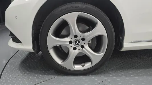 Mercedes-Benz E-Class W212 E350 4MATIC 2014 5