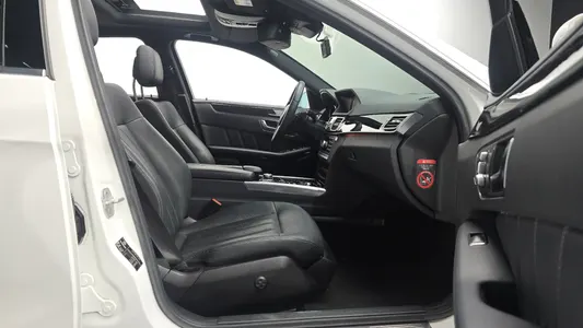 Mercedes-Benz E-Class W212 E350 4MATIC 2014 27