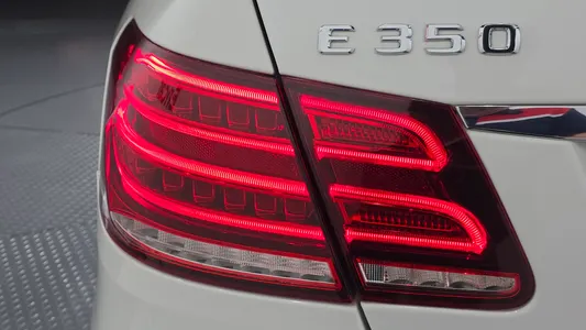 Mercedes-Benz E-Class W212 E350 4MATIC 2014 24