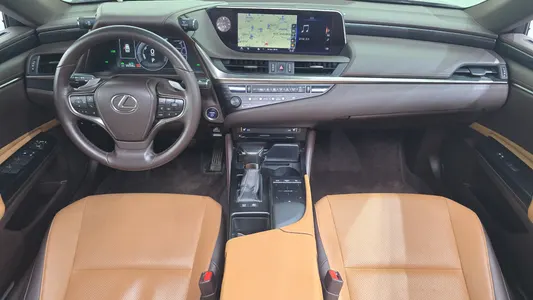 Lexus ES300h 7 2018 7