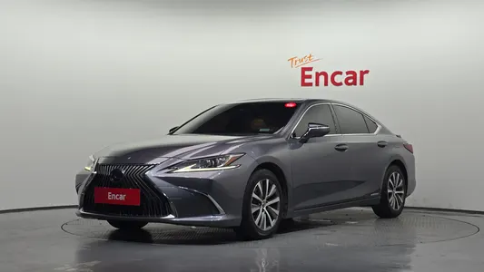 Lexus ES300h 7 2018