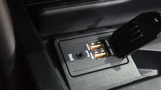 Lexus ES300h 7 2018 14