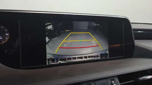 Lexus ES300h 7 2018 17