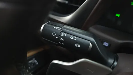 Lexus ES300h 7 2018 29