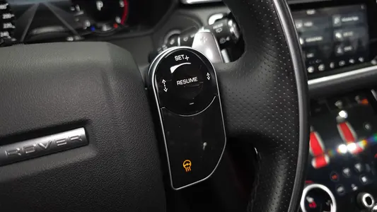 Land Rover 레인지로버 벨라 2.0 D240 R- SE 2019 30