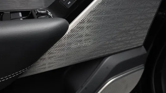 Land Rover 레인지로버 벨라 2.0 D240 R- SE 2019 32