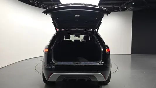 Land Rover 레인지로버 벨라 2.0 D240 R- SE 2019 27